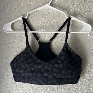 Sarah’s Day x White Fox Sports Bra Midnight Camo